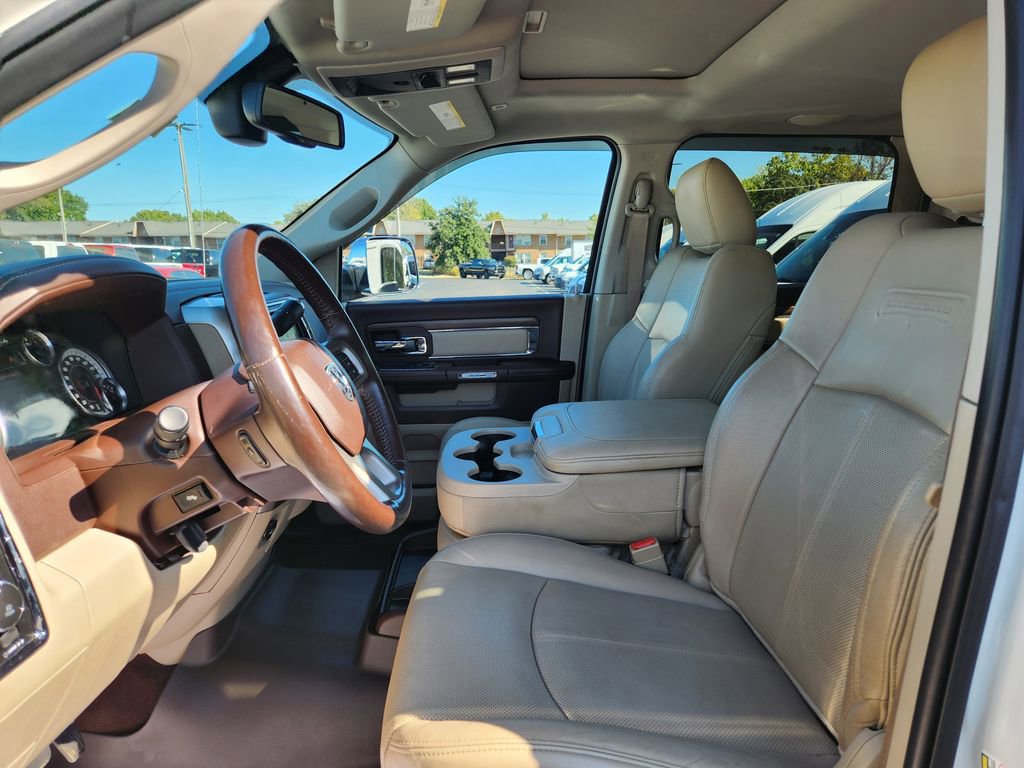 Used 2018 RAM 3500 Laramie image 15