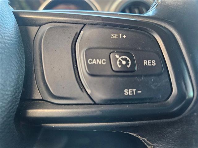 Used 2021 Jeep Gladiator Willys image 13