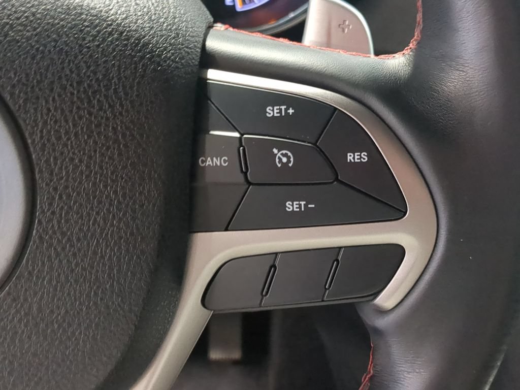 Used 2018 Jeep Grand Cherokee Trailhawk w/ Trailhawk Luxury Group AWD/4WD image 31