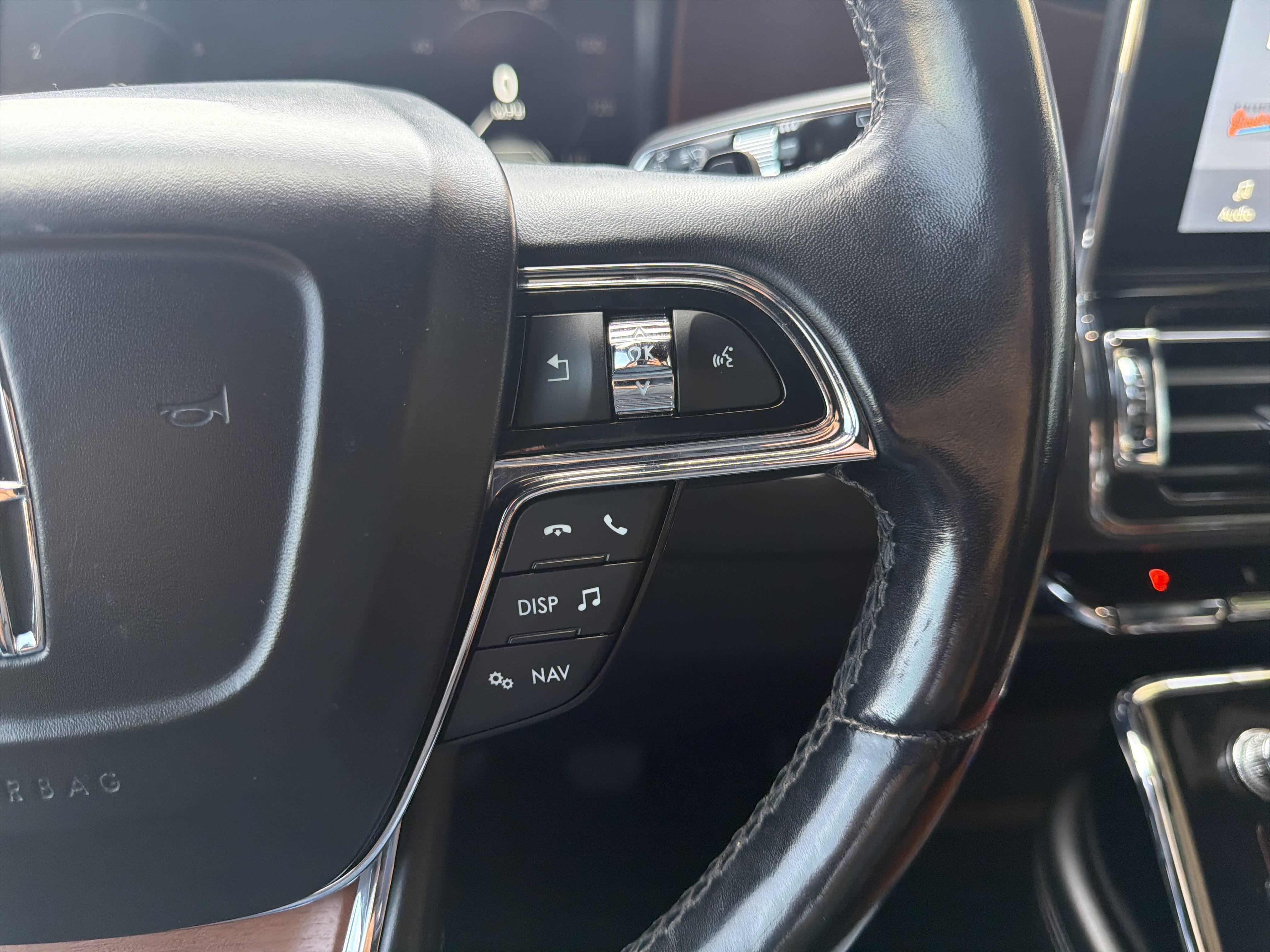 Used 2021 Lincoln Navigator Reserve RWD image 19