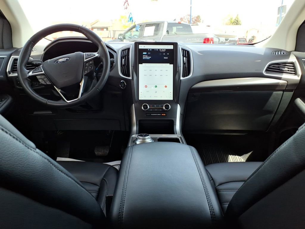 Used 2024 Ford Edge SEL w/ Convenience Package AWD/4WD image 12
