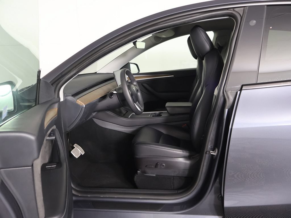 Used 2023 Tesla Model Y Performance AWD/4WD image 29