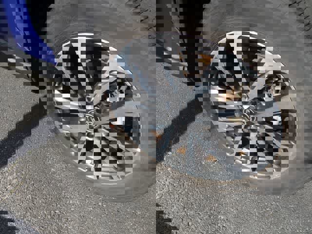 Used 2023 Toyota Corolla Cross XLE image 14