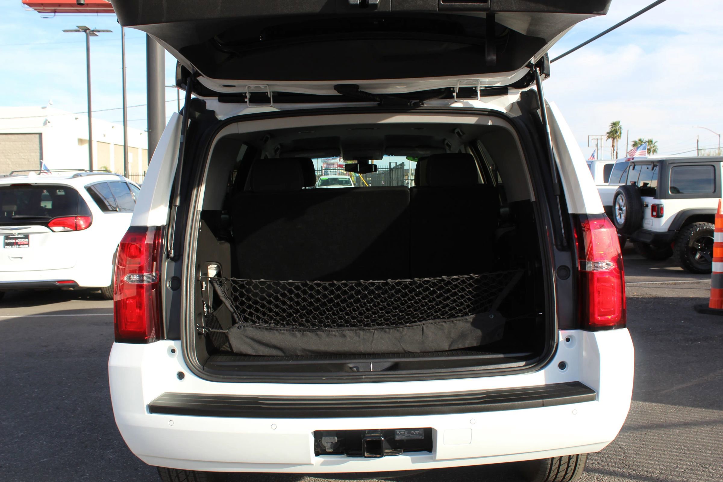 Used 2018 Chevrolet Tahoe LS RWD image 9