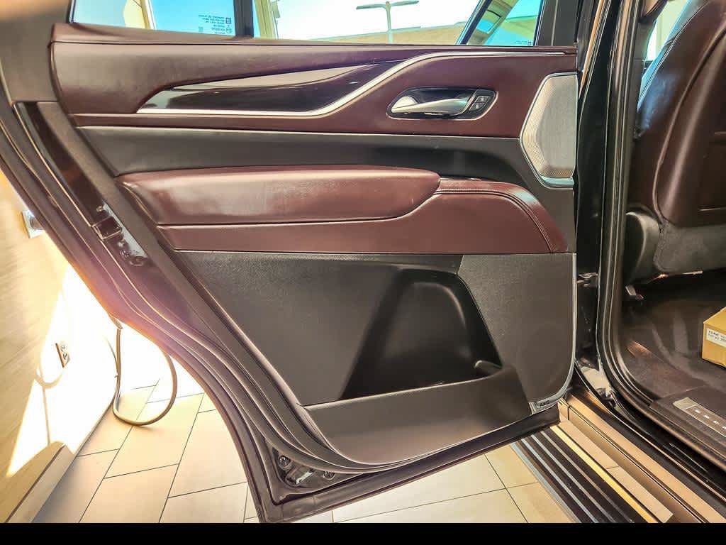 Used 2021 Cadillac Escalade Premium Luxury Platinum w/ LPO, Floor Liner Package AWD/4WD image 23