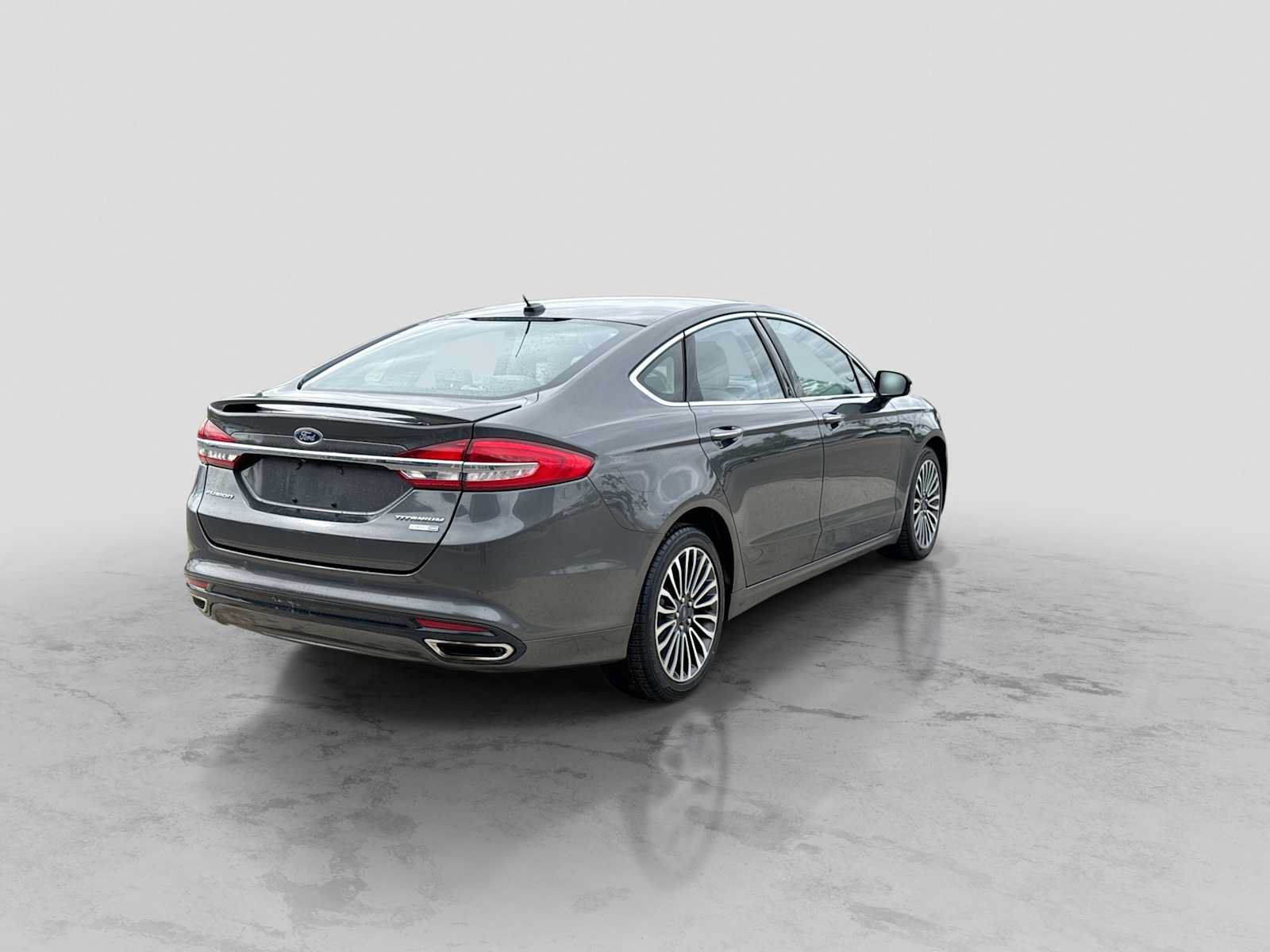 Used 2017 Ford Fusion Titanium AWD/4WD image 6