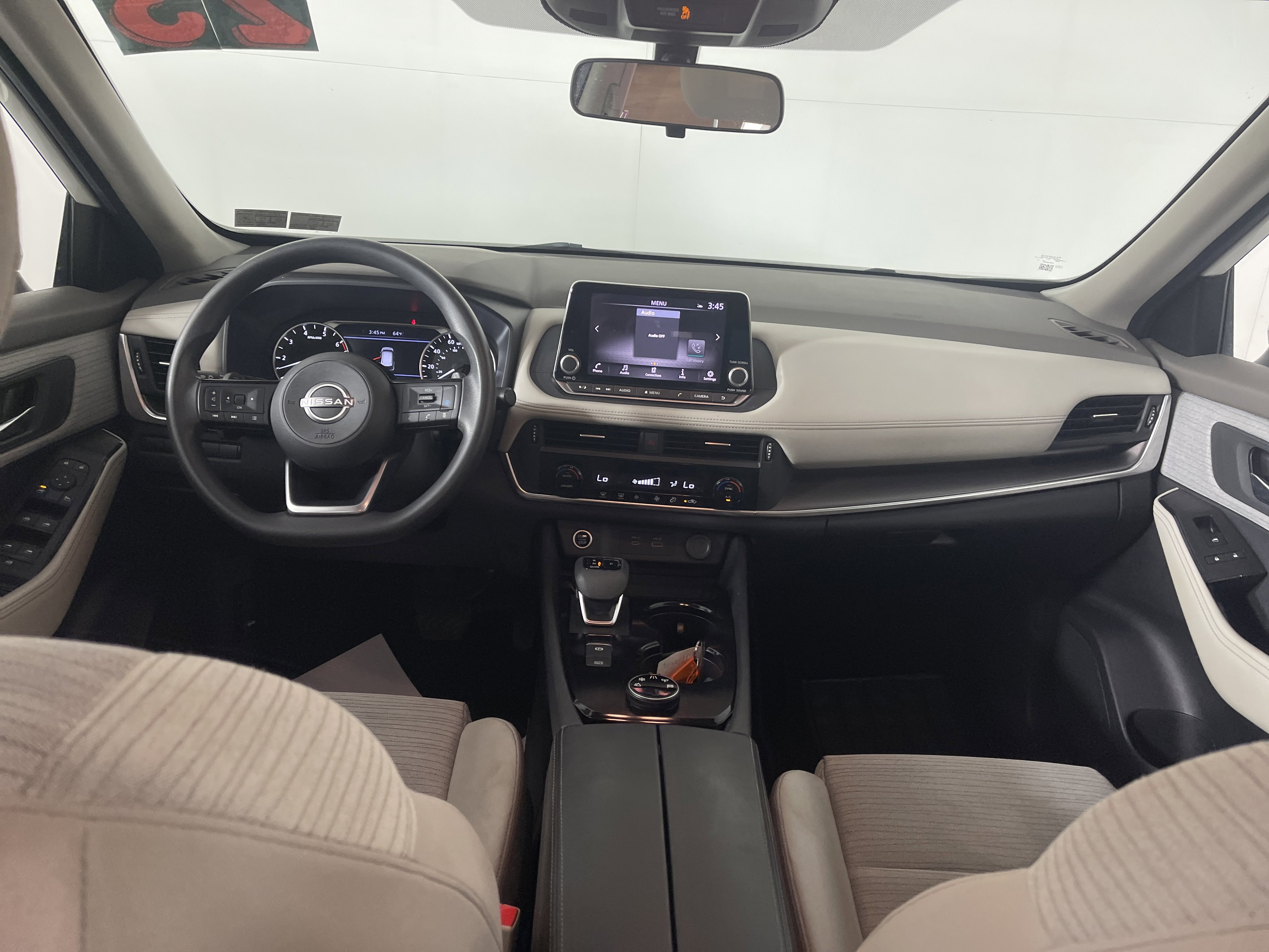 Used 2023 Nissan Rogue SV image 14