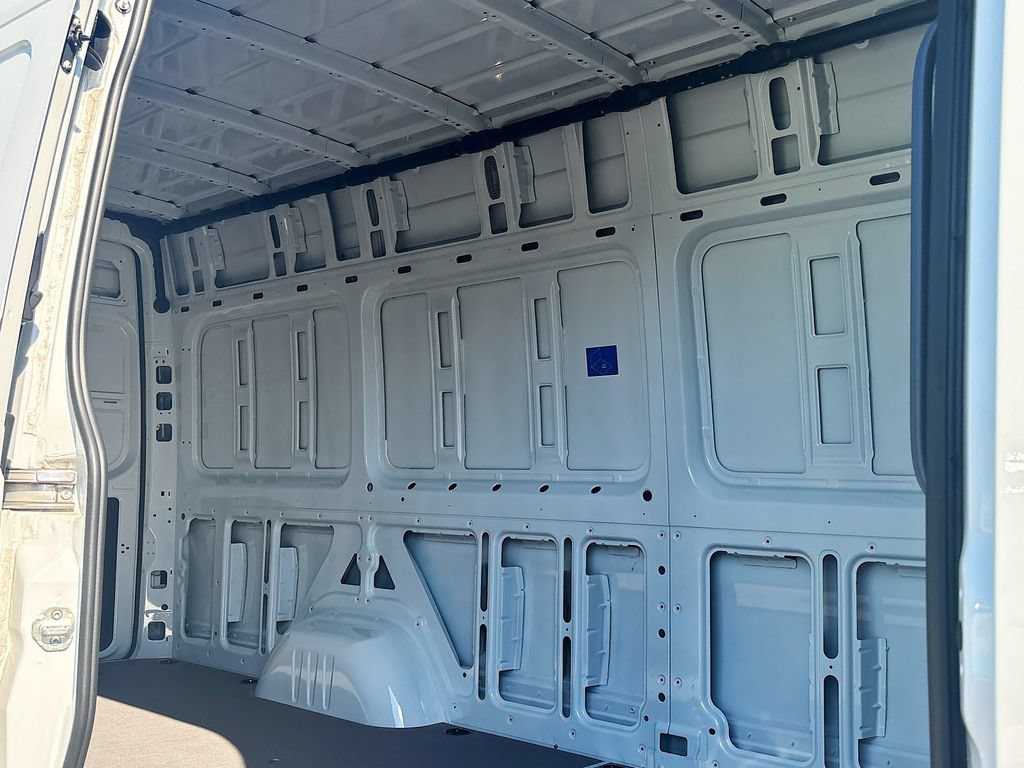 New 2025 Mercedes-Benz eSprinter 170 Cargo image 15