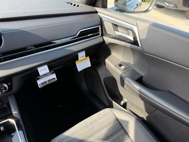 New 2026 Mitsubishi Outlander LE FWD image 21