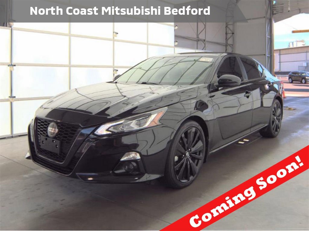 Used 2022 Nissan Altima 2.5 SR w/ Midnight Edition Package