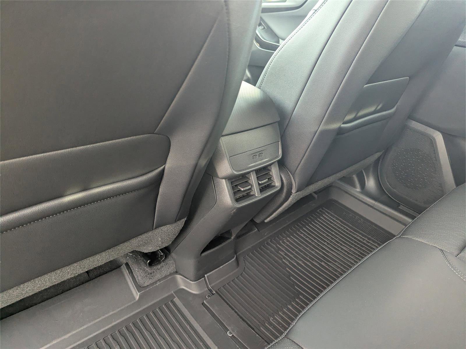 New 2026 Chevrolet Equinox LT w/ Convenience Package II image 25