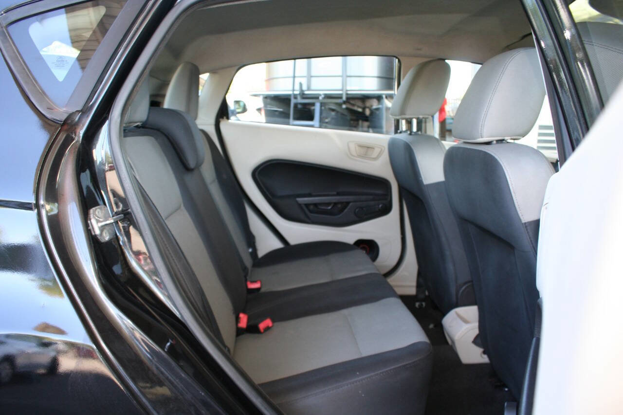 Used 2012 Ford Fiesta S FWD image 23