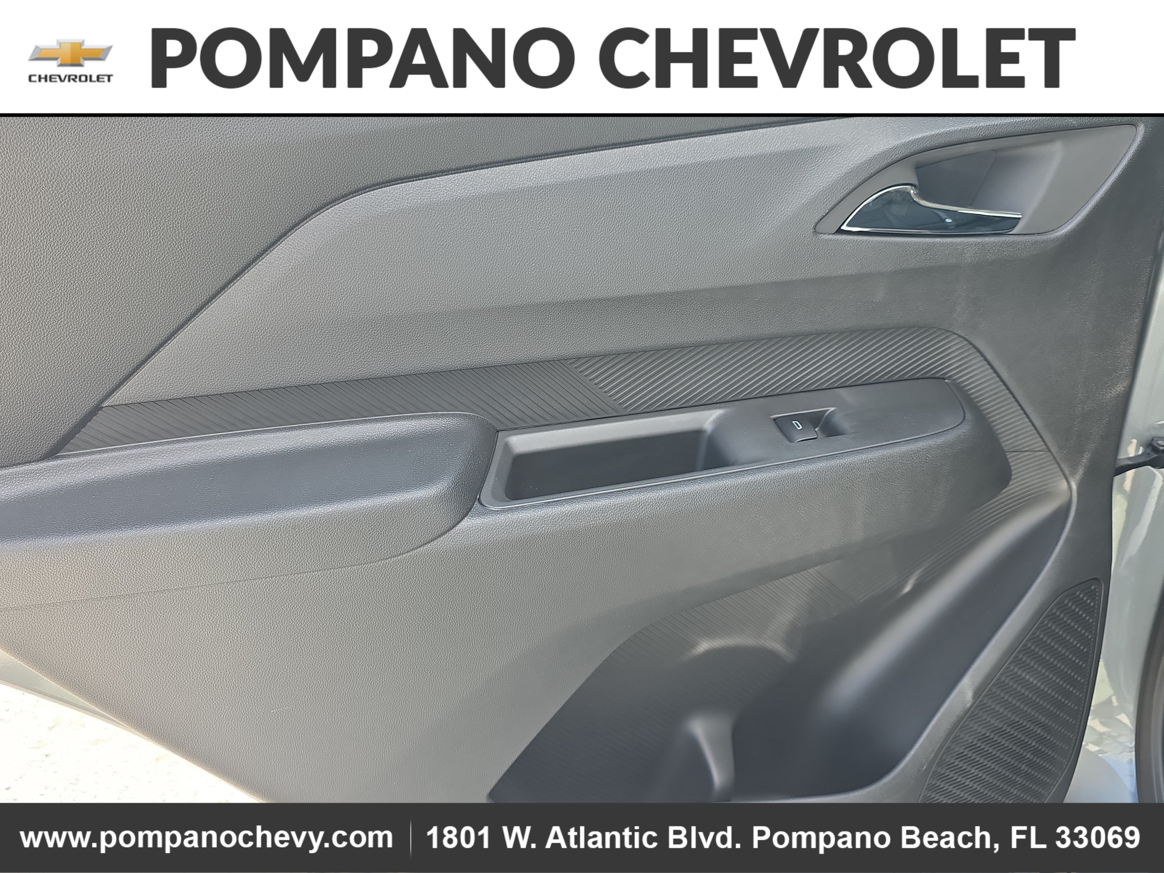 New 2027 Chevrolet Bolt RS FWD image 11