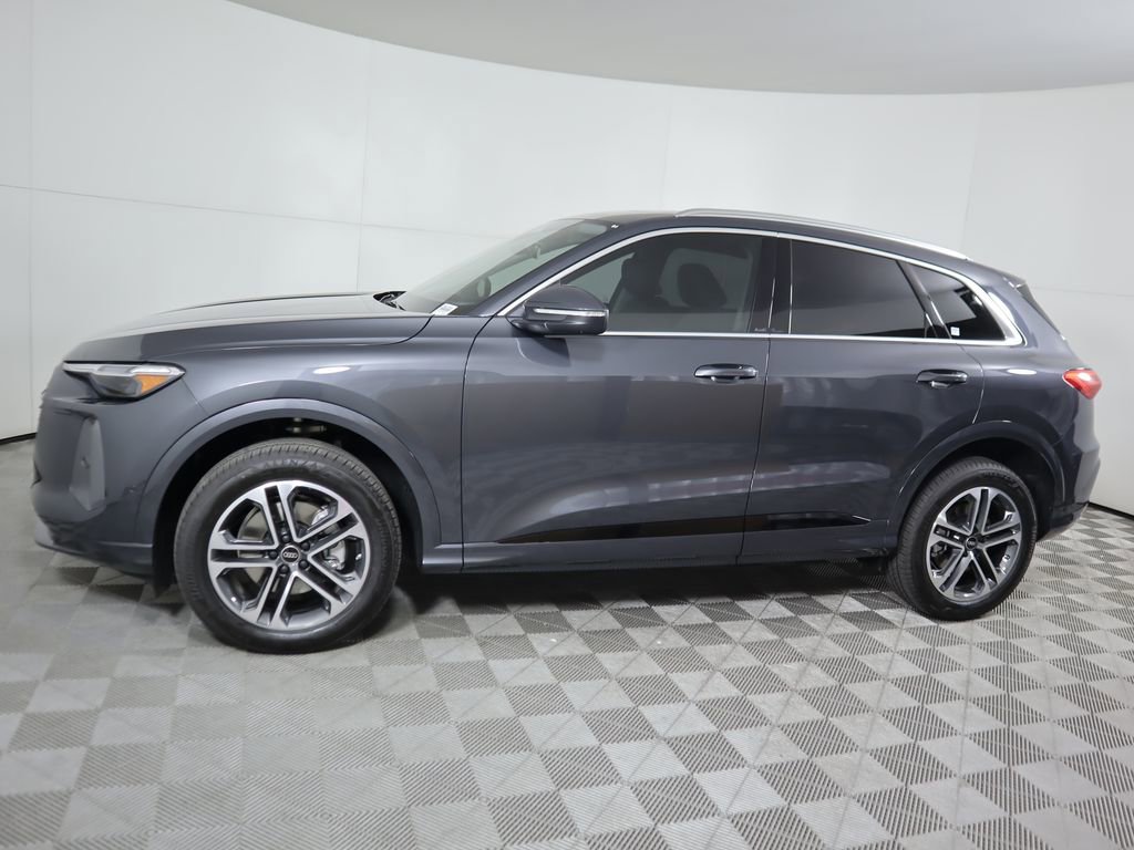 Used 2025 Audi Q5 Premium w/ Premium Plus AWD/4WD image 9