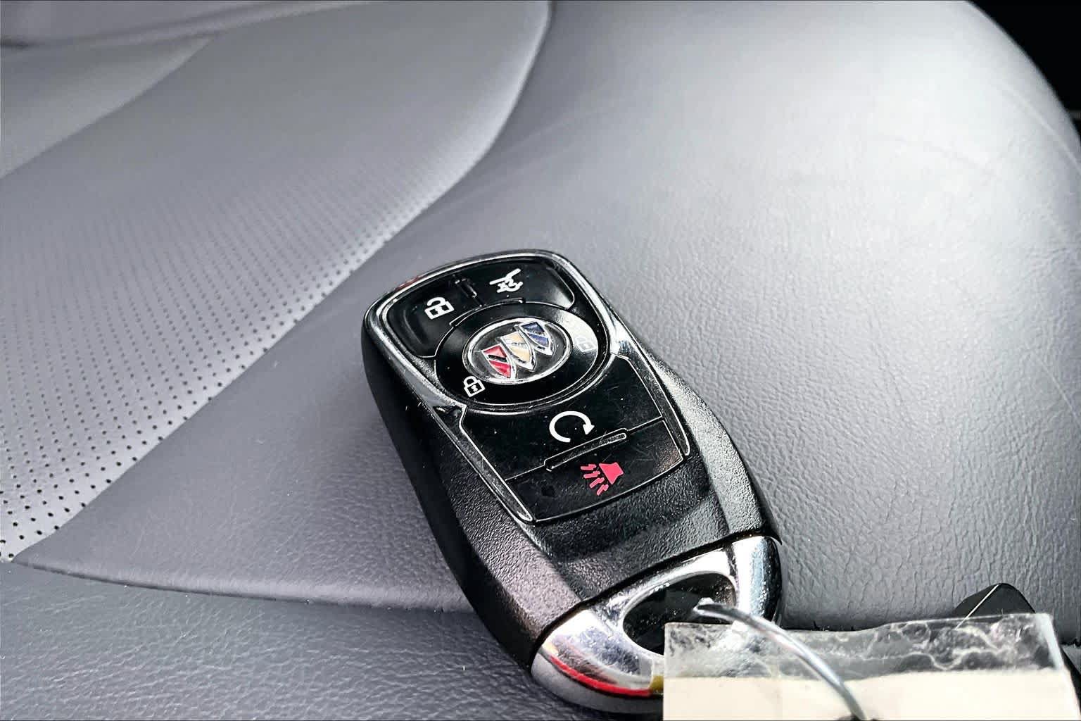Used 2020 Buick Enclave Essence FWD image 15