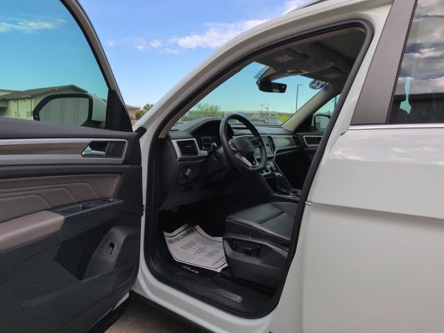 Used 2022 Volkswagen Atlas SEL AWD/4WD image 9