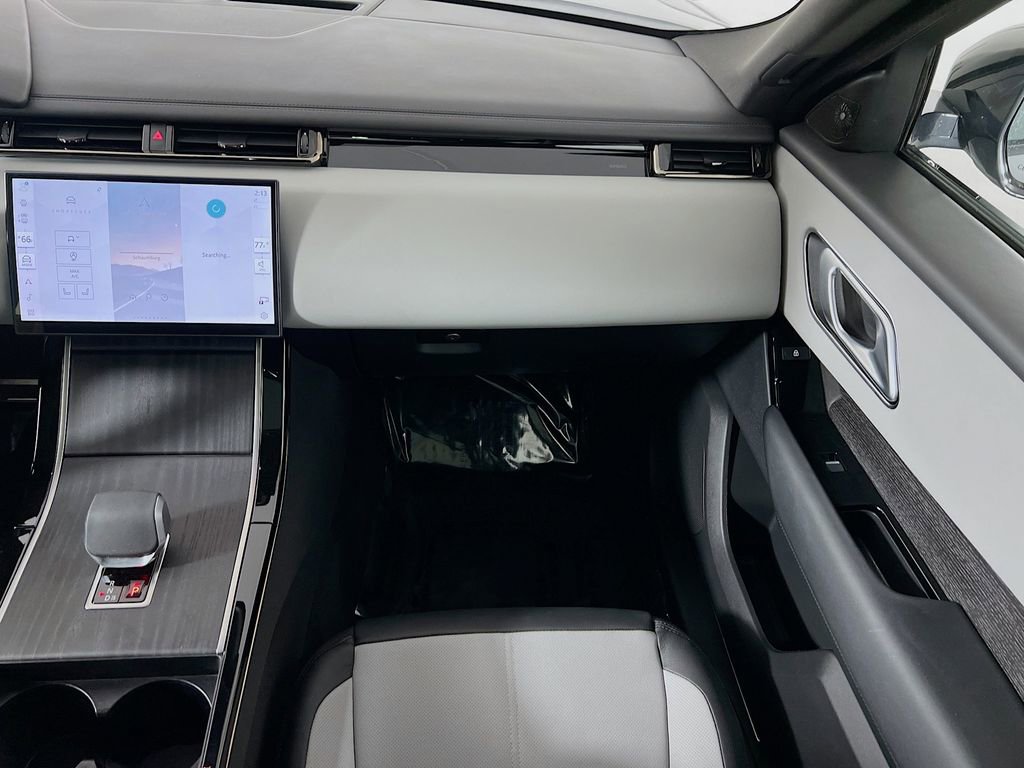 Used 2026 Land Rover Range Rover Velar Dynamic SE image 25