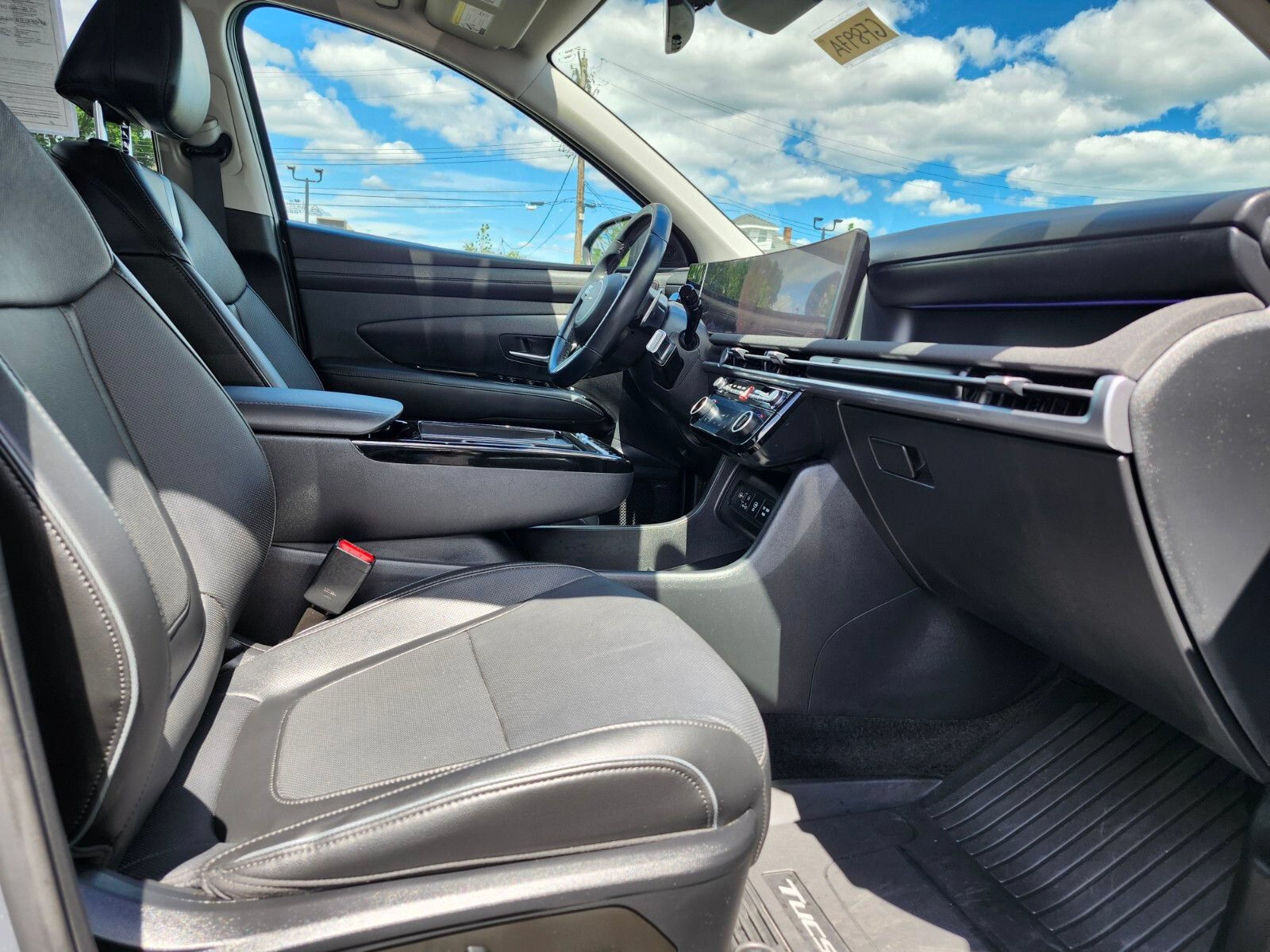 Used 2025 Hyundai Tucson Limited AWD/4WD image 11