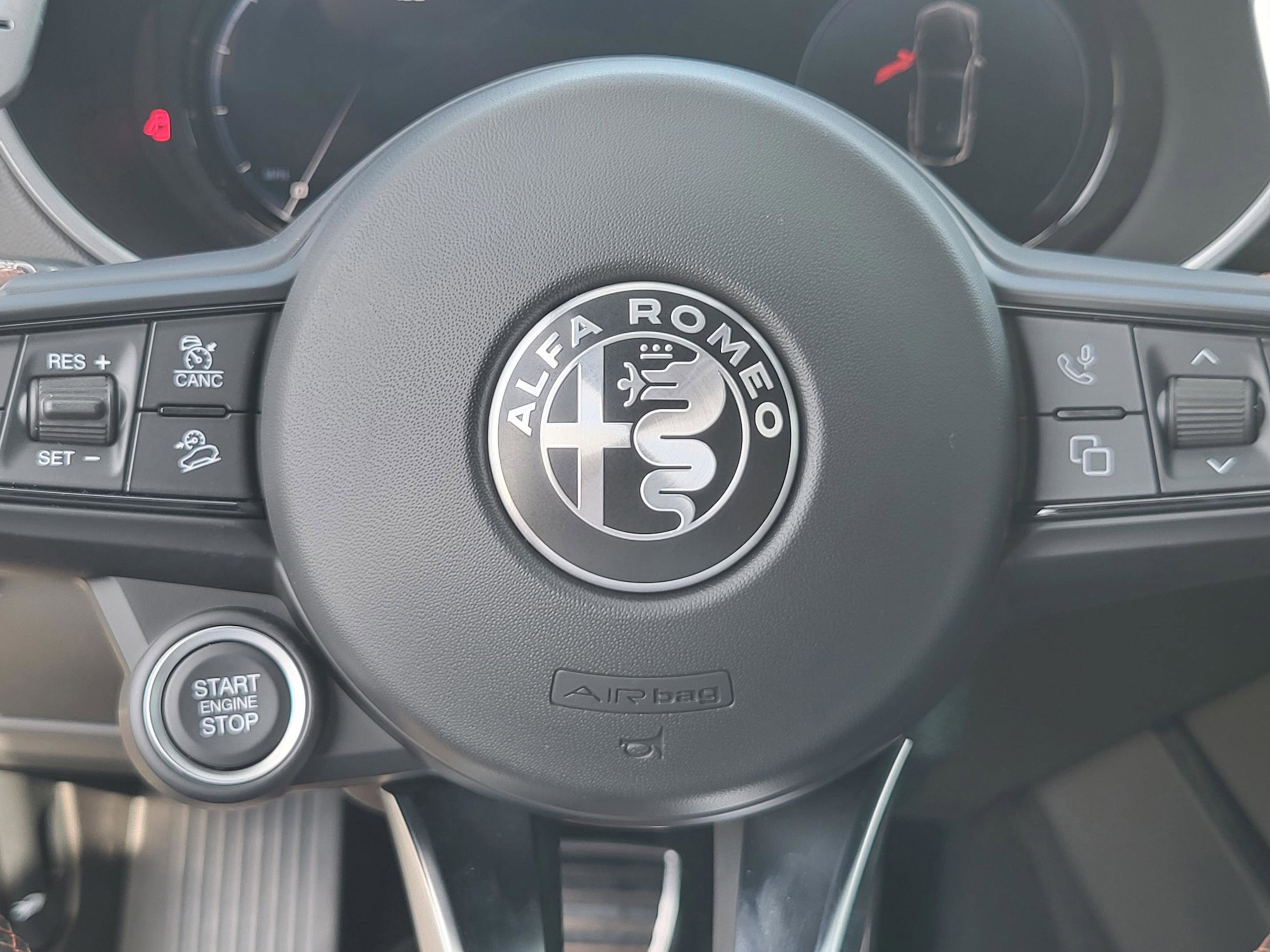 New 2025 Alfa Romeo Stelvio Sprint image 60