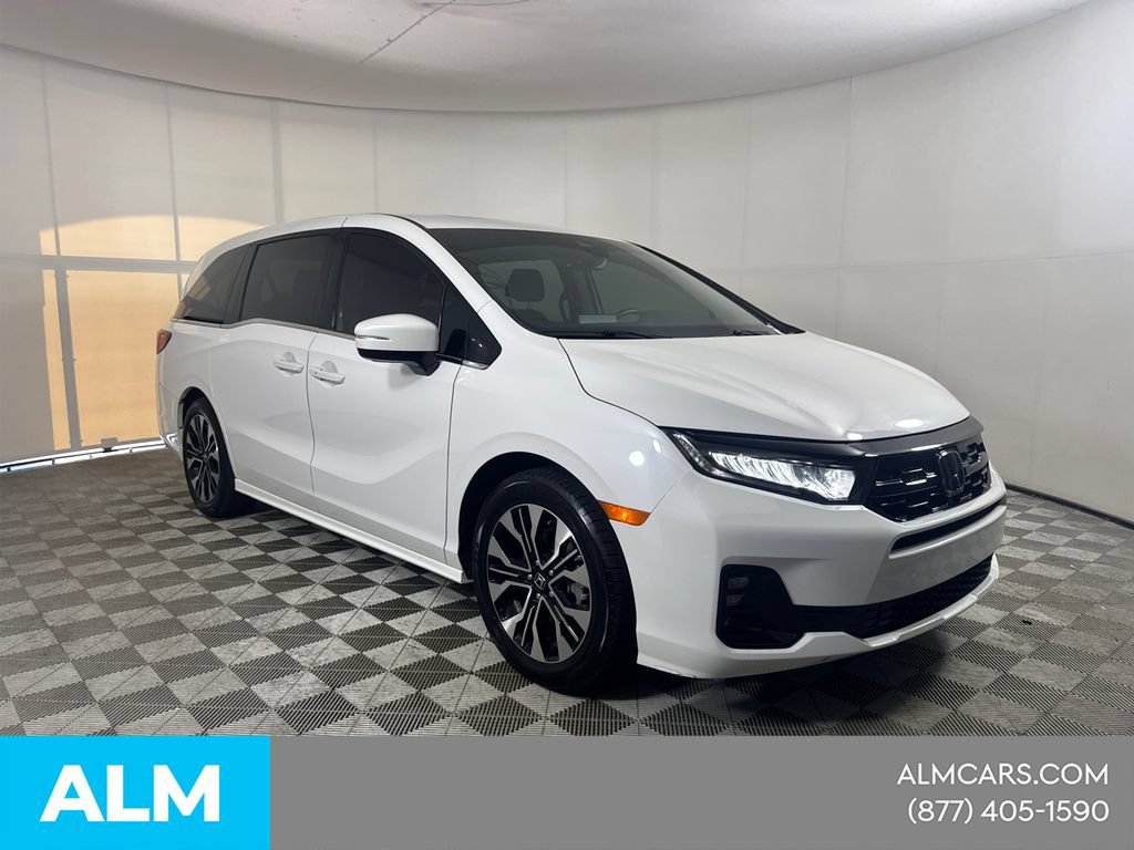 Used 2025 Honda Odyssey Elite image 3