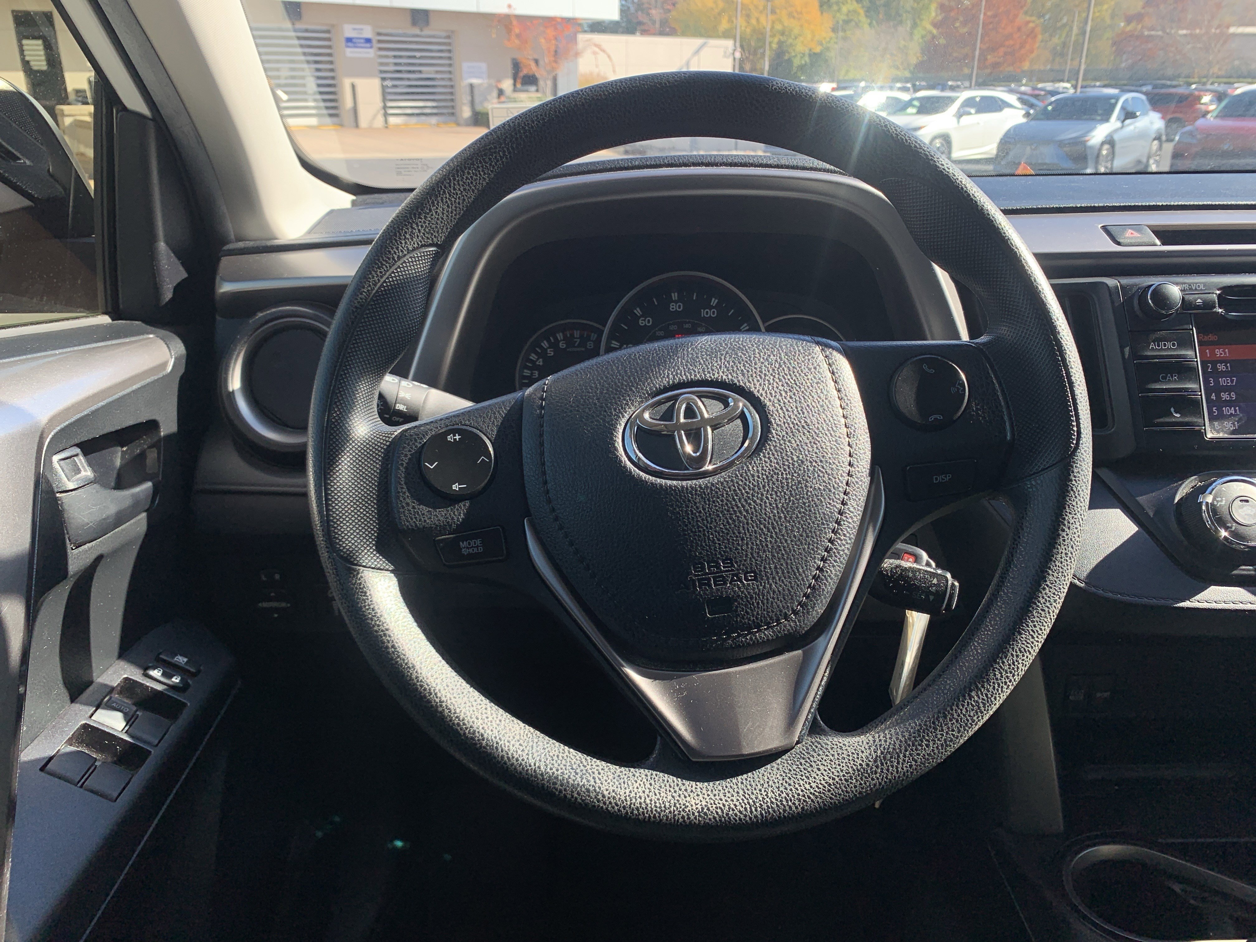 Used 2016 Toyota RAV4 LE image 18