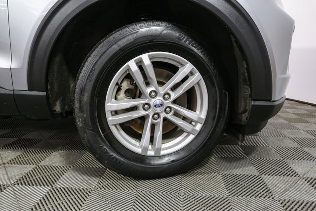 Used 2023 Ford Explorer XLT w/ Equipment Group 202A image 15