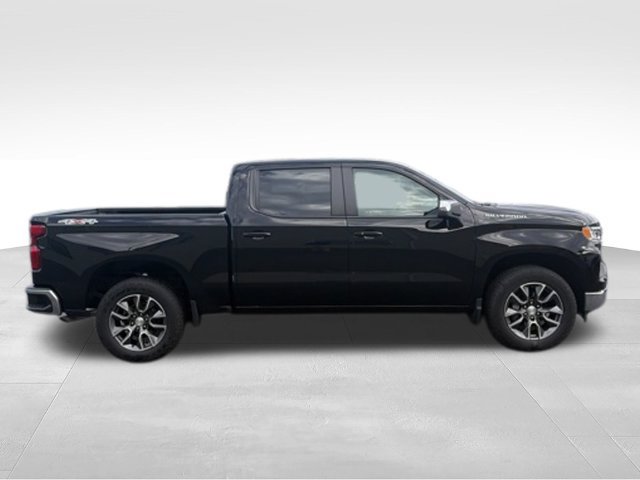 Used 2023 Chevrolet Silverado 1500 LT AWD/4WD image 3