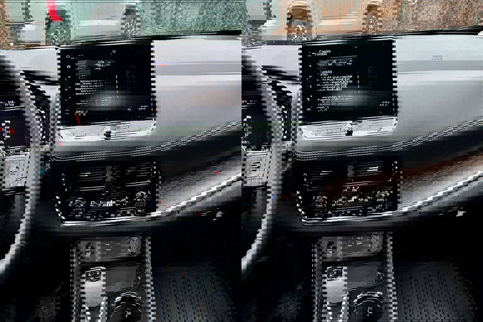 Used 2025 Nissan Rogue Platinum w/ Platinum Premium Package AWD/4WD image 7