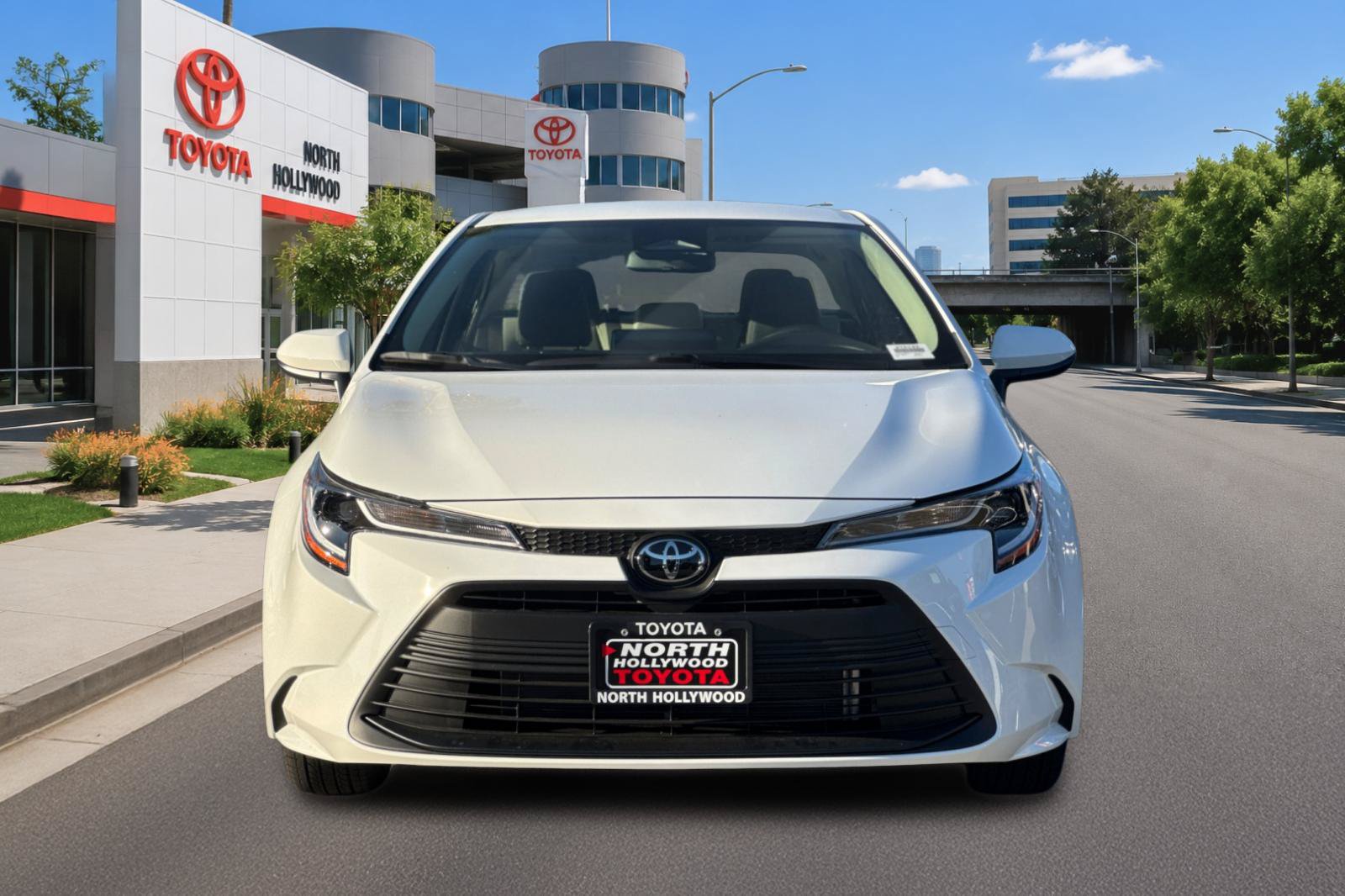 New 2027 Toyota Corolla LE FWD image 8