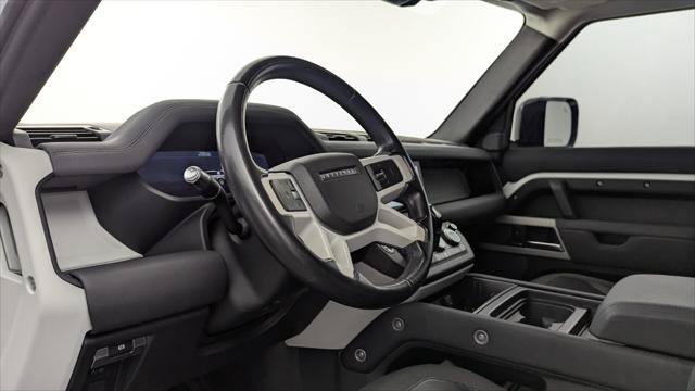 Used 2020 Land Rover Defender 110 SE AWD/4WD image 23