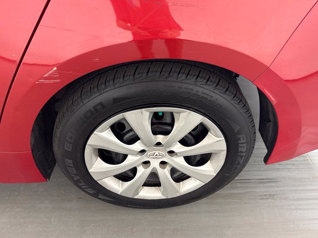 Used 2020 Toyota Corolla LE w/ Carpet Mat Package (TMS) FWD image 11