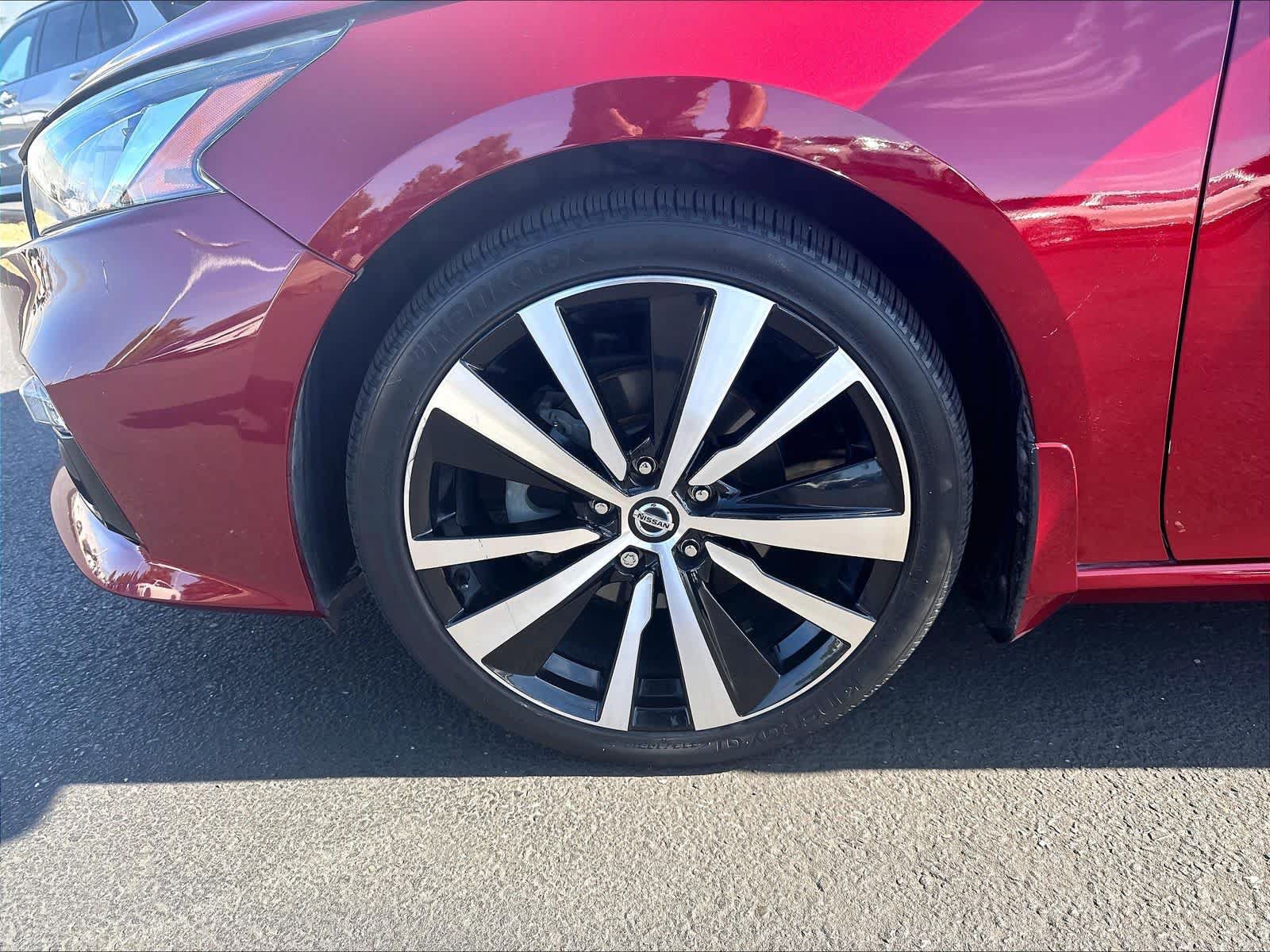 Used 2020 Nissan Altima 2.5 Platinum FWD image 33