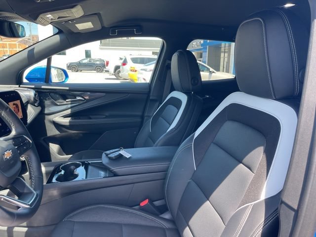 Used 2024 Chevrolet Blazer EV LT AWD/4WD image 15
