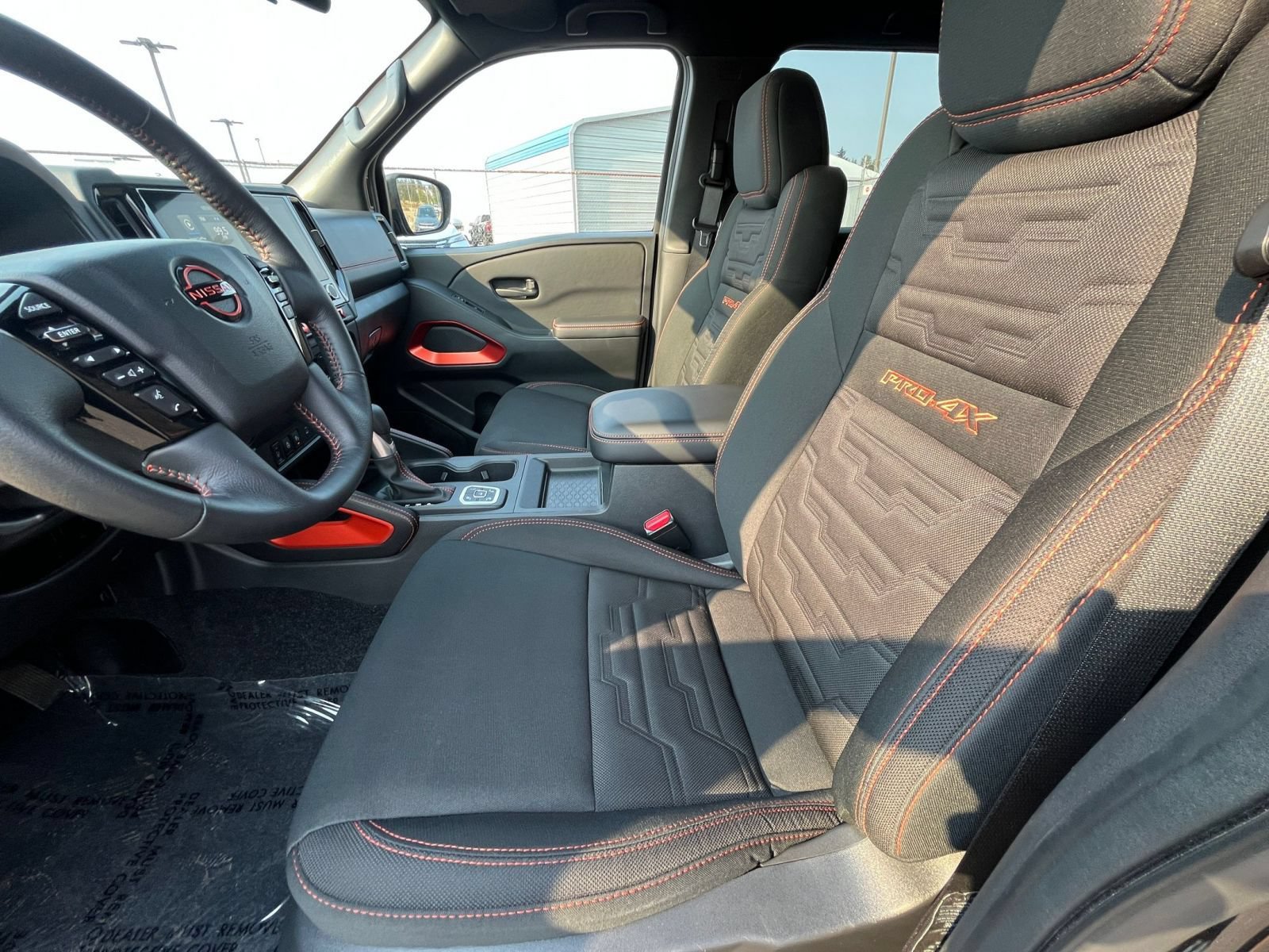 Used 2026 Nissan Frontier PRO-4X AWD/4WD image 23