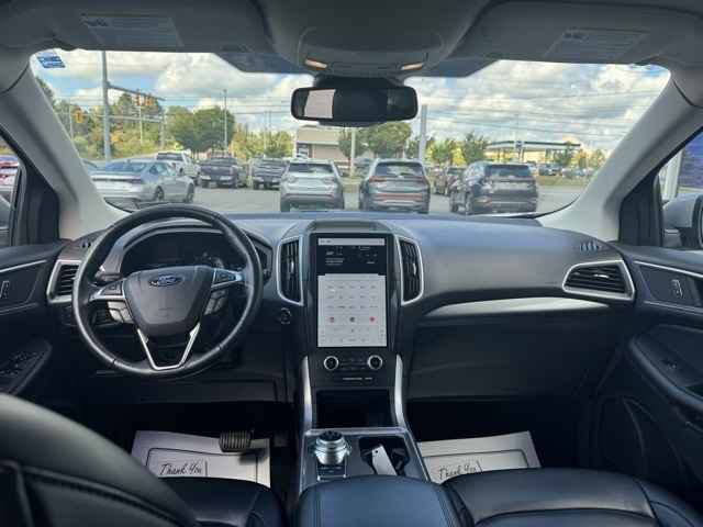 Used 2023 Ford Edge SEL image 16