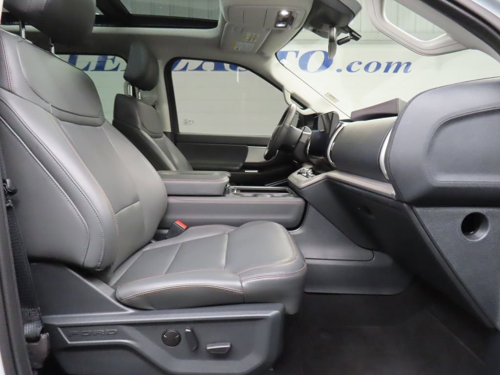Used 2025 Ford Expedition Max Active image 35
