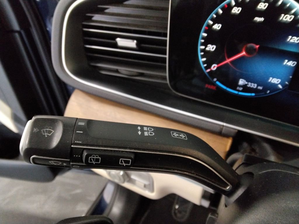 Used 2021 Mercedes-Benz GLE 350 4MATIC w/ Premium Package image 15