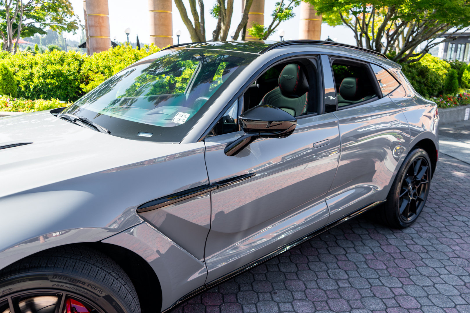 Used 2022 Aston Martin DBX AWD/4WD image 44