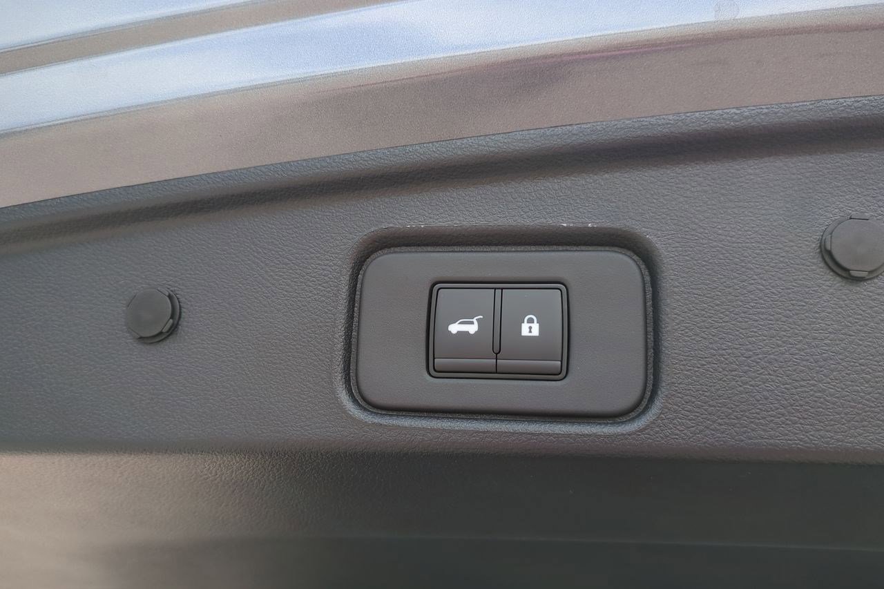 New 2026 Nissan Pathfinder Platinum AWD/4WD image 32