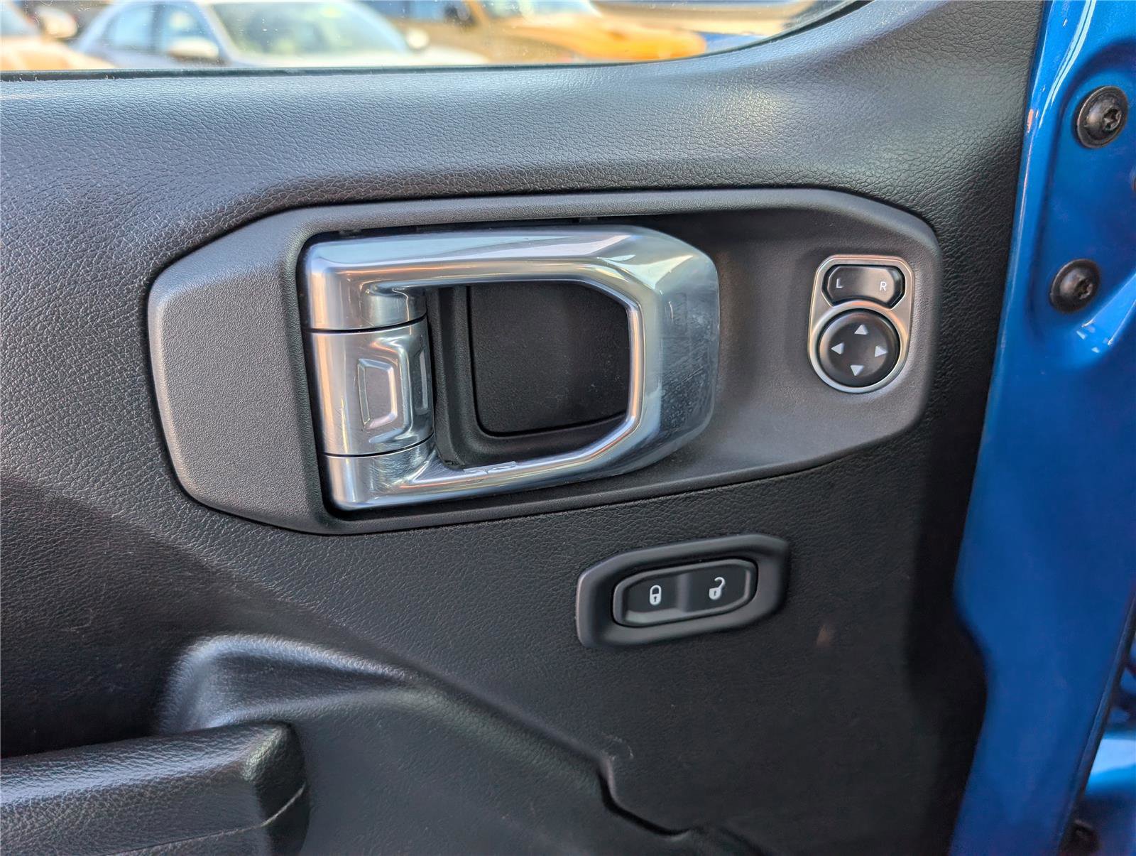 Used 2024 Jeep Wrangler Unlimited Rubicon image 21