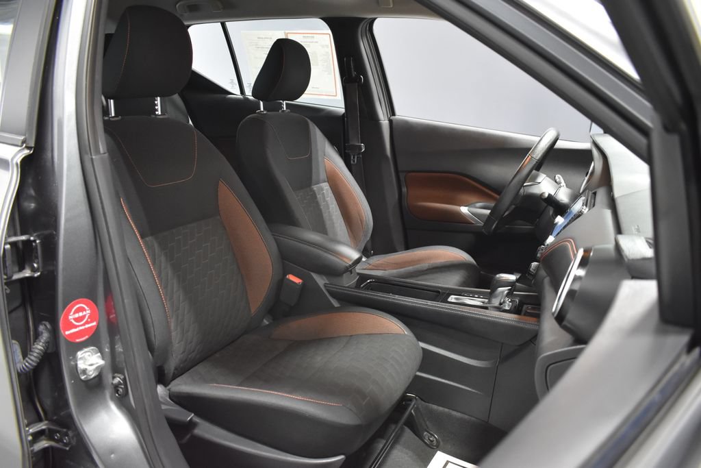 Used 2021 Nissan Kicks SR FWD image 14
