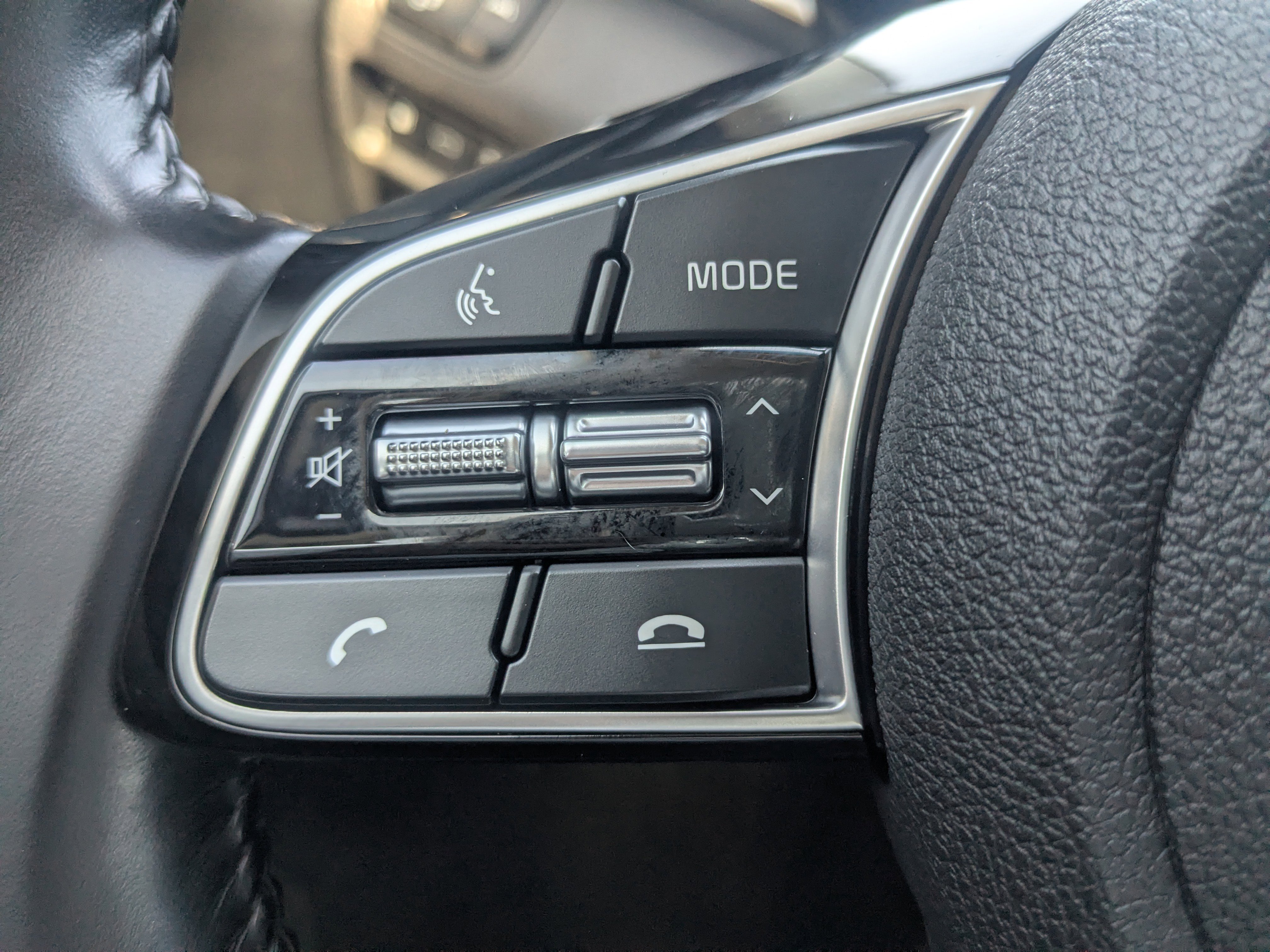 Used 2019 Kia Optima EX image 29