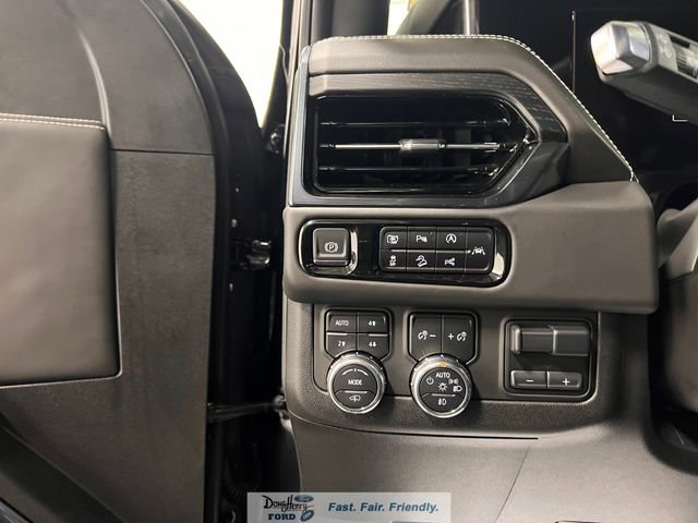 Used 2025 GMC Yukon XL AT4 Ultimate image 26