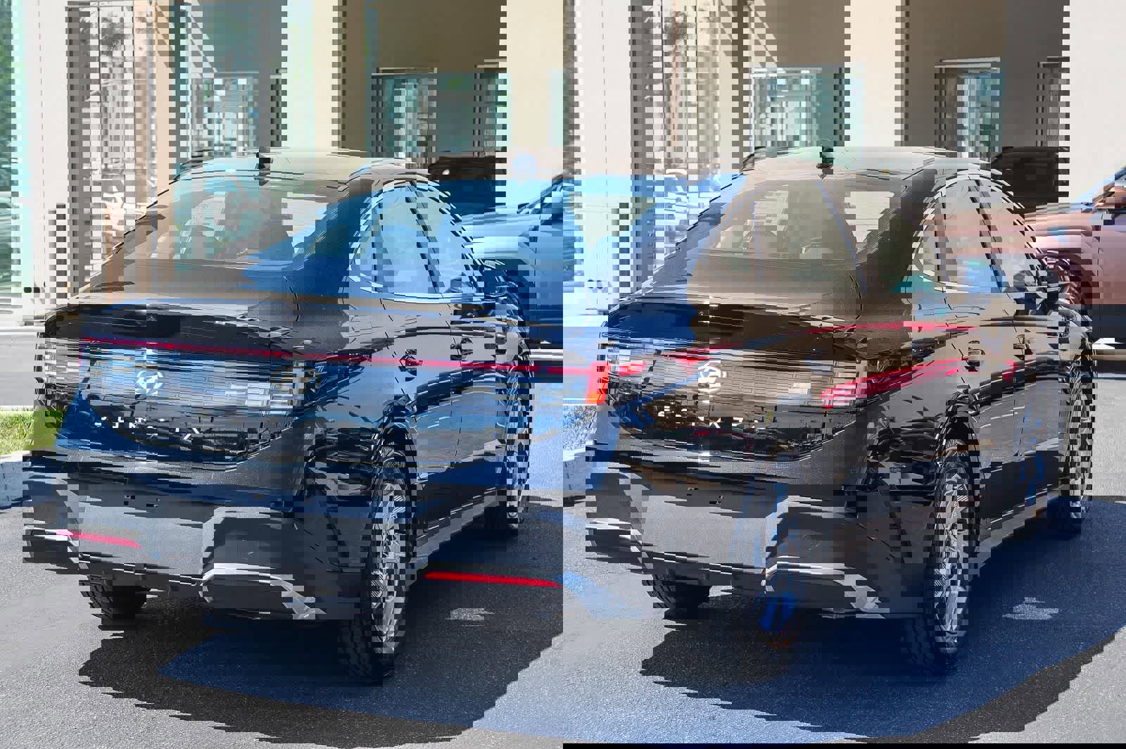 Certified 2025 Hyundai Sonata SE image 4