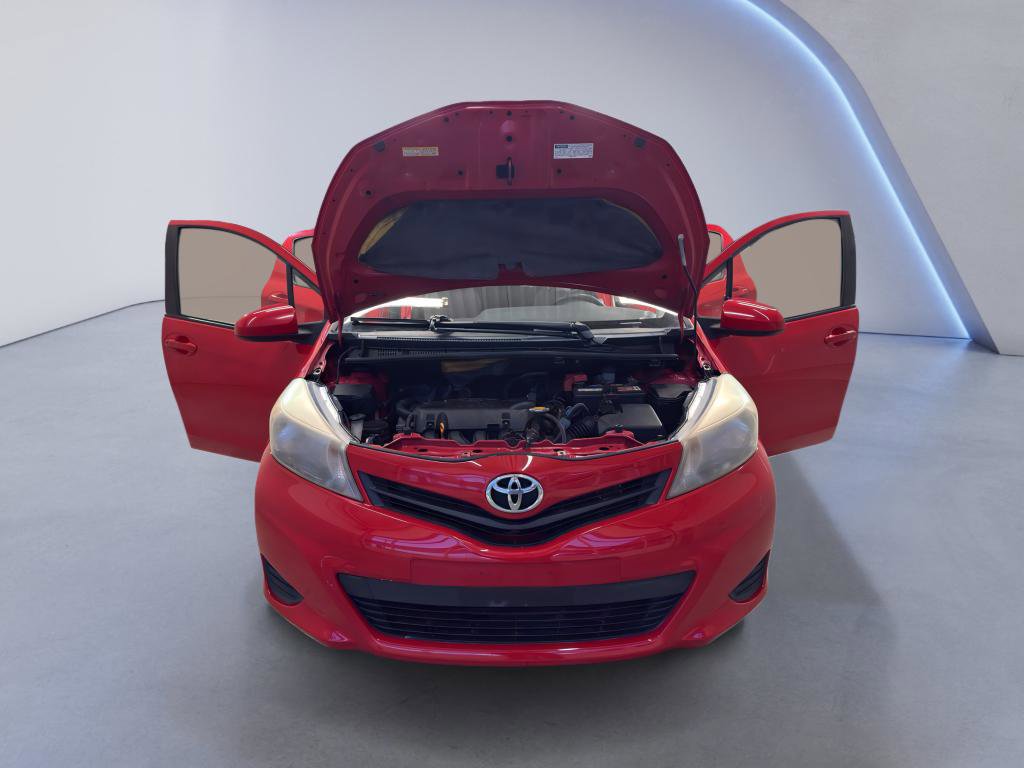 Used 2014 Toyota Yaris L FWD image 8