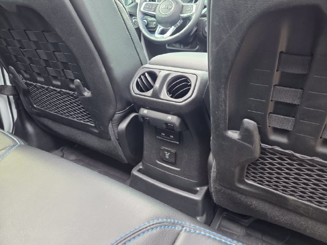 Used 2023 Jeep Wrangler Unlimited Rubicon 4xe w/ Cold Weather Group AWD/4WD image 22