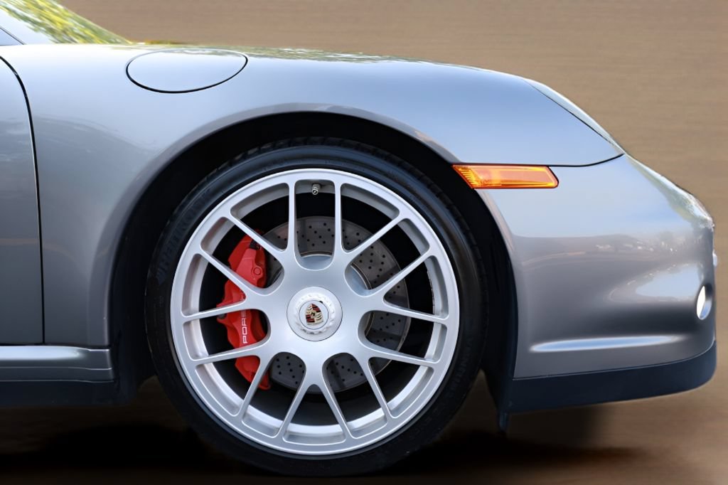 Used 2010 Porsche 911 Turbo AWD/4WD image 25