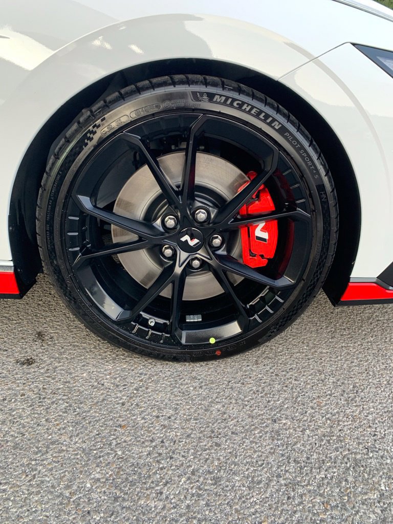 New 2026 Hyundai Elantra N FWD image 16
