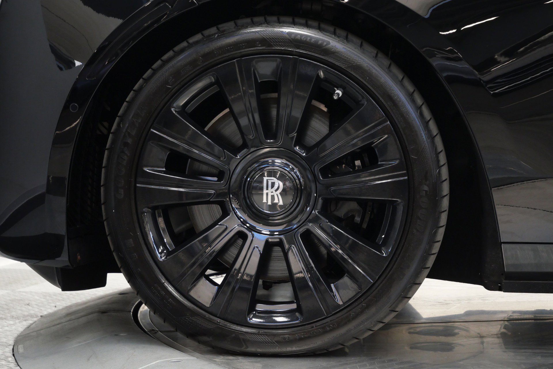 Used 2022 Rolls-Royce Ghost AWD/4WD image 10
