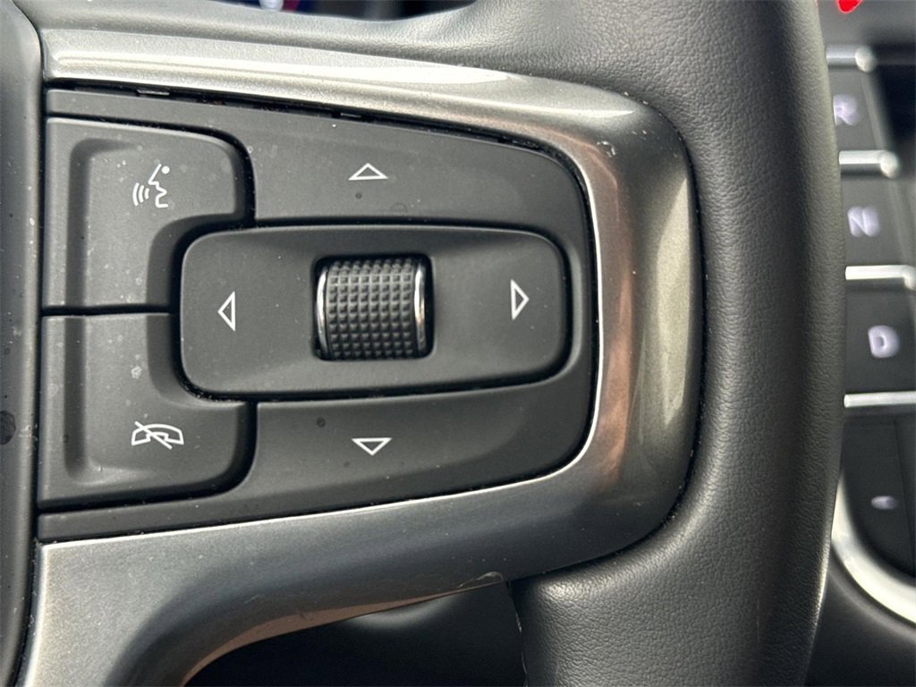 Used 2024 Chevrolet Suburban LT image 37